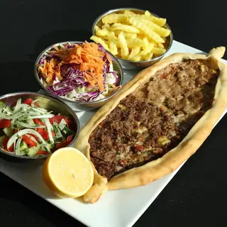 Pide au fromage — photo d'illustration
